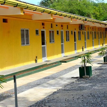 Sri Mayura Holiday Resort Kataragama Exterior photo